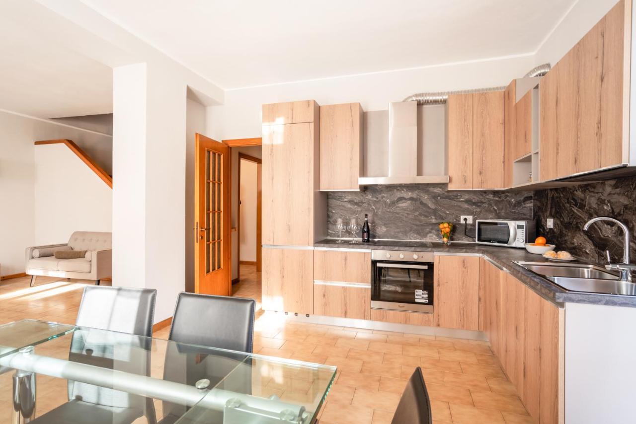 Le Tre Ninfee Di Pusiano! Free Parking Appartement Buitenkant foto